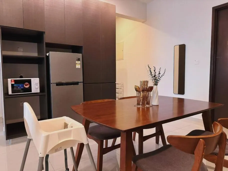 Spacious Balcony Royal Strand Full Seaview With 2Carparks Foc Netflix Access And Youtube Premium 3Beds3Bath For 6-10Pax By Minshuku Johor Bahru Lägenhet