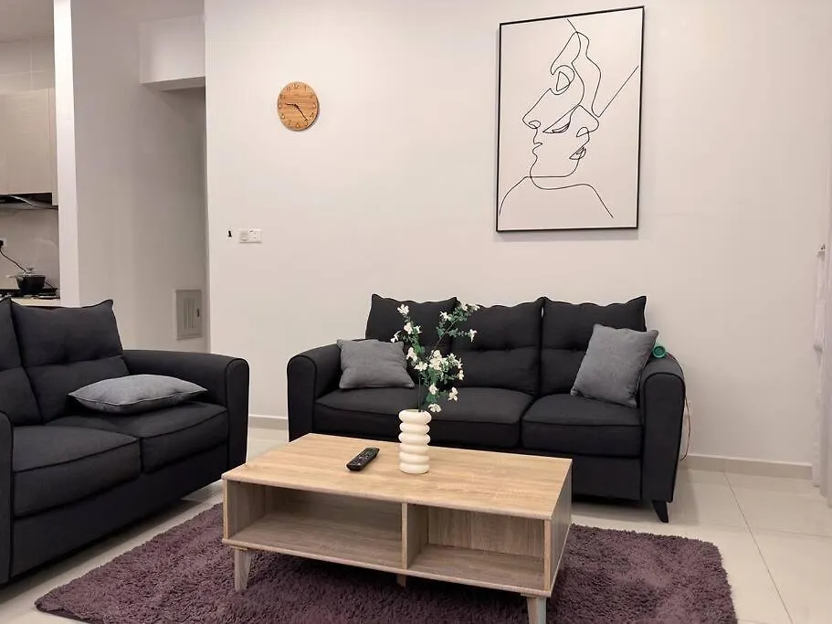 Apartment Spacious Balcony Royal Strand Full Seaview With 2Carparks Foc Netflix Access And Youtube Premium 3Beds3Bath For 6-10Pax By Minshuku Johor Bahru Malaysia