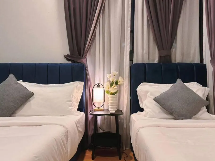 Spacious Balcony Royal Strand Full Seaview With 2Carparks Foc Netflix Access And Youtube Premium 3Beds3Bath For 6-10Pax By Minshuku Johor Bahru 0*,