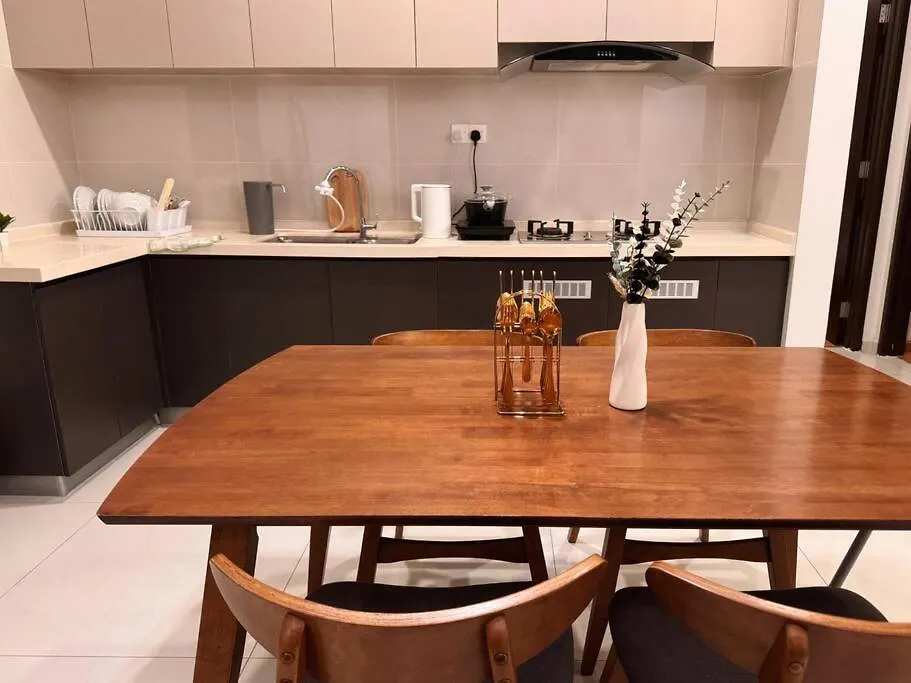 Spacious Balcony Royal Strand Full Seaview With 2Carparks Foc Netflix Access And Youtube Premium 3Beds3Bath For 6-10Pax By Minshuku Johor Bahru 0*,  Malaysia